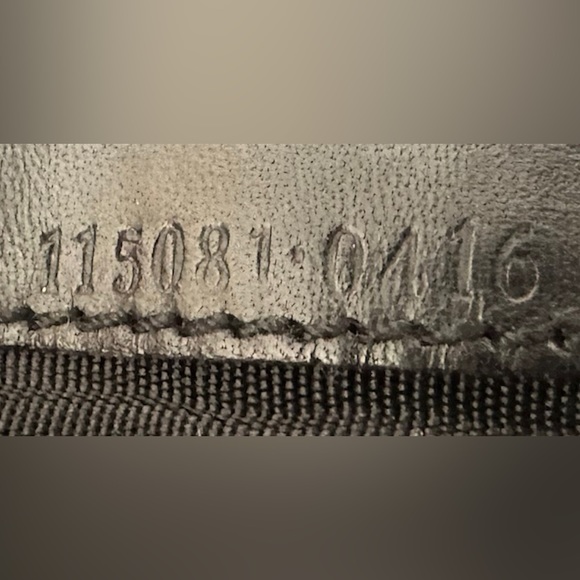 GUCCI Small Wallet with CherryLine - Picture 13 of 14